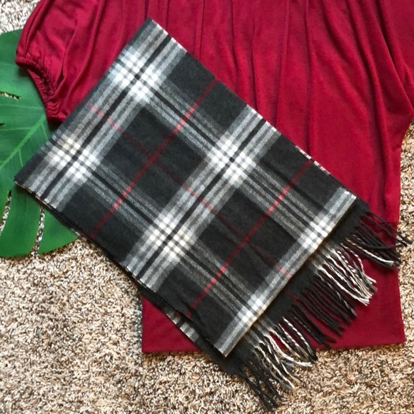 Winter Blouse with Scarf 🧣 - Picture 8 of 8